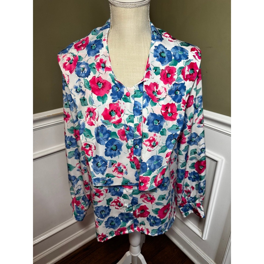 Bleyle Floral Button Down Blouse‎ Women's no tag for size Large shoulder Pads